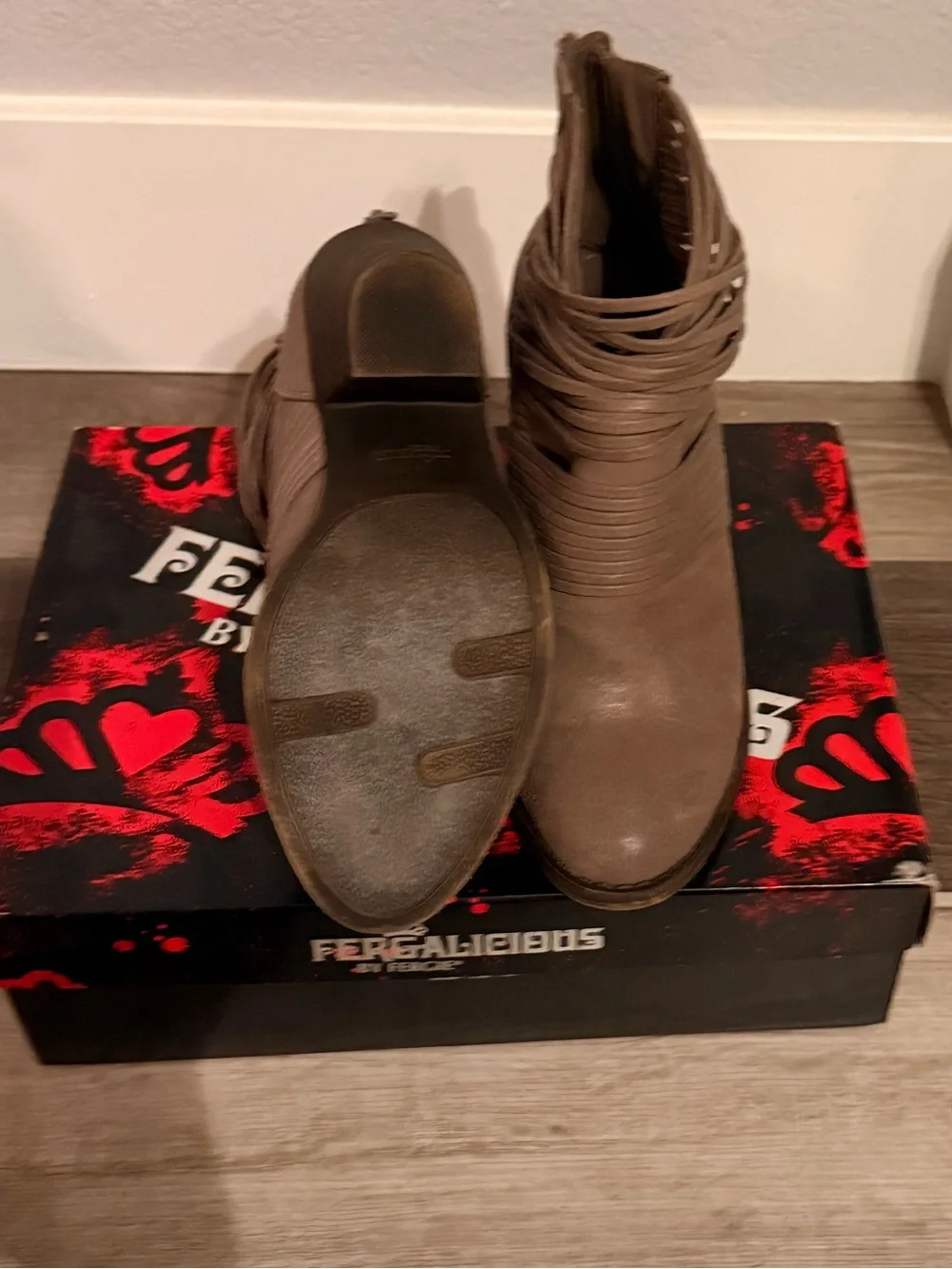 Fergalicious by Fergie Wicket Ankle Boots | Women’s Size 7M | Taupe | EUC